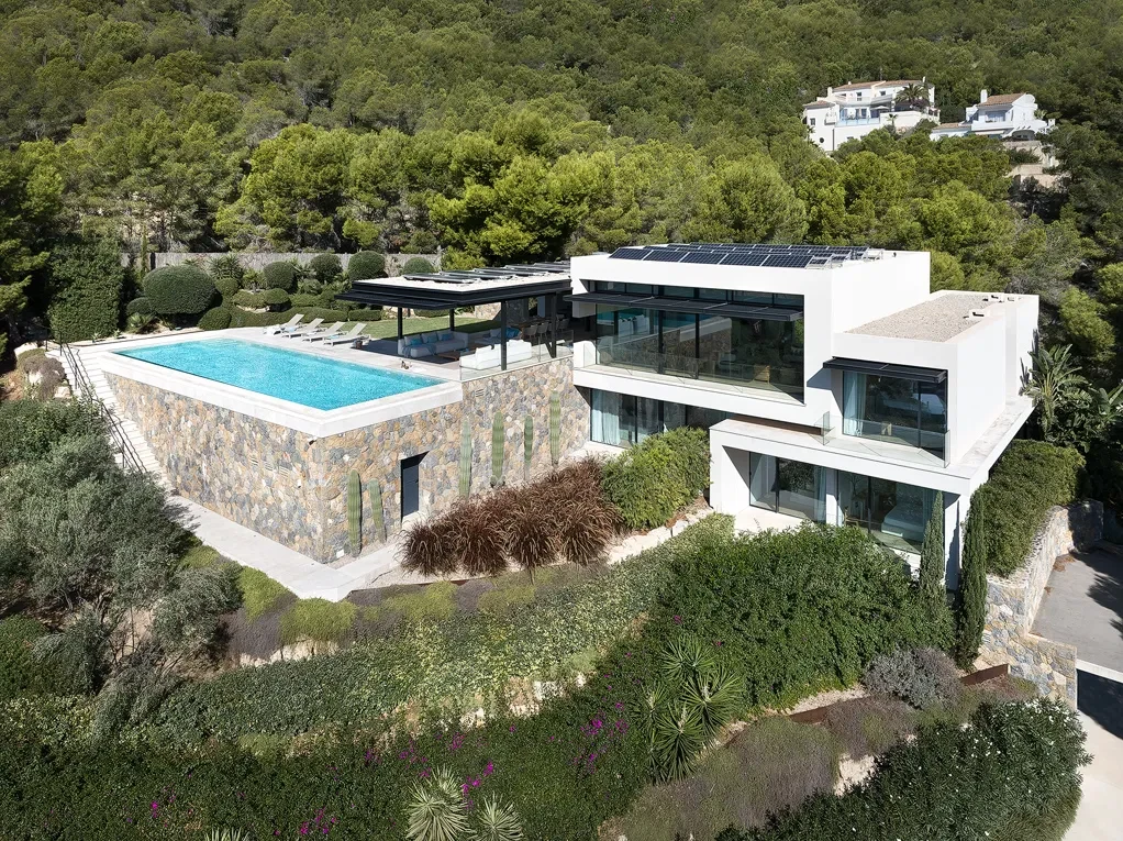 A villa overlooking the harbour of Port d’Andratx