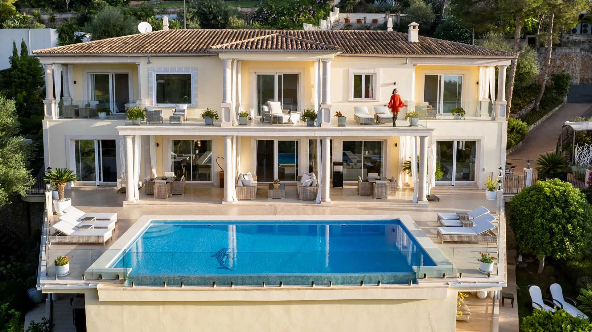 Stately villa with sea view in Son Vida
