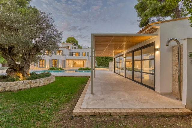 Mediterranean villa with partial sea view in Portals Nous