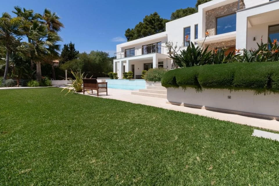 Modern Sea View Villa in Son Vida