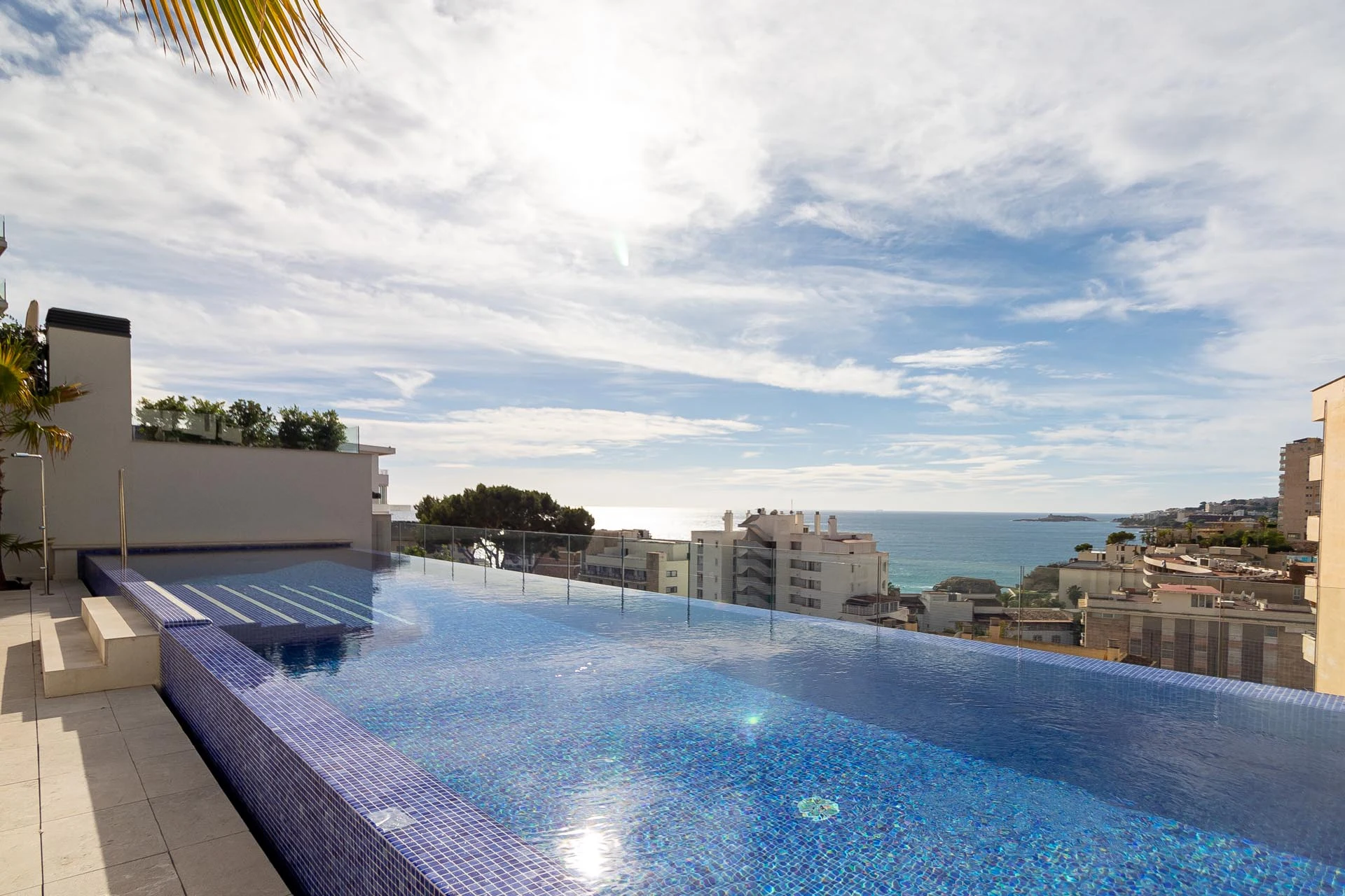 Sea view penthouse with private pool in Cala Major